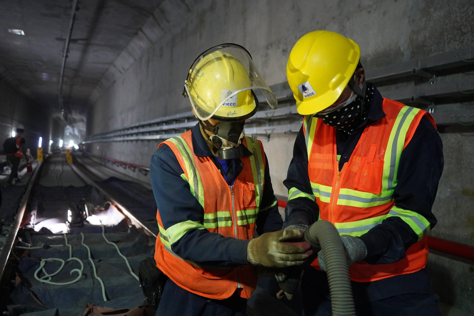 Tuyến metro số 1 sắp ghi dấu ấn mới - Ảnh 1.