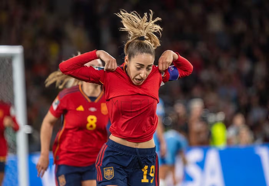 Người hùng trận chung kết World Cup ghi bàn giữa hung tin cha mất