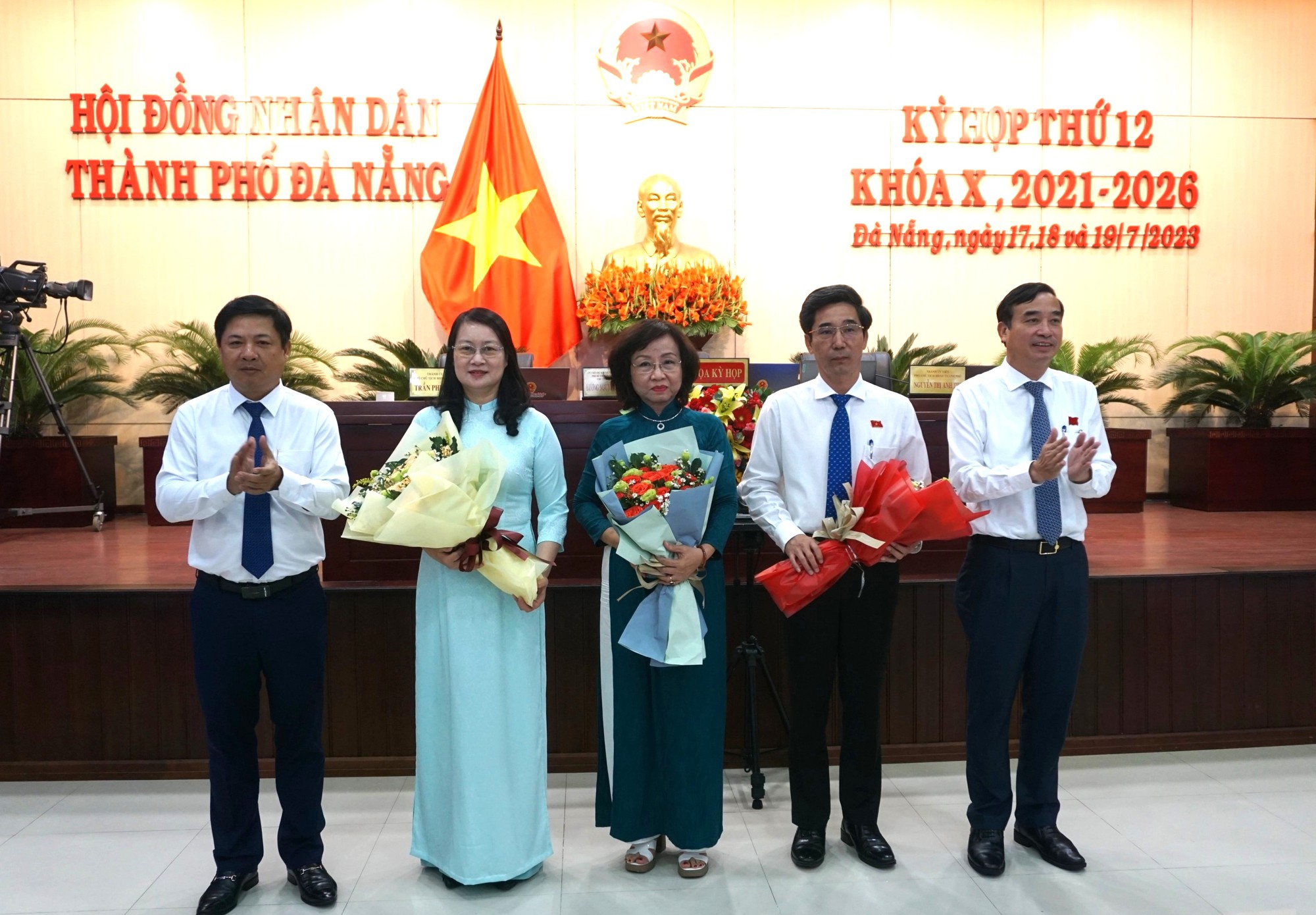 Phê chuẩn miễn nhiệm chức vụ một Phó Chủ tịch UBND TP Đà Nẵng
