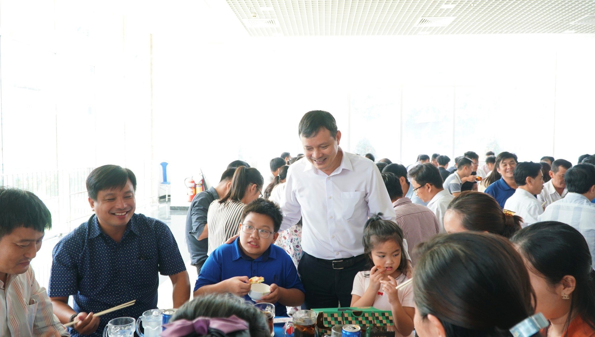 C&ocirc;ng đo&agrave;n EVNSPC khen thưởng phong tr&agrave;o 10 ngh&igrave;n s&aacute;ng kiến - Ảnh 3.