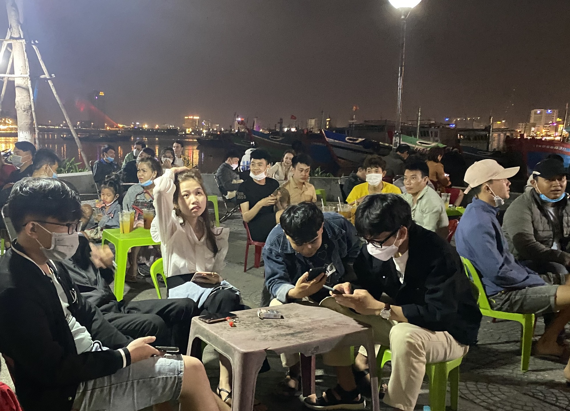 Đà Nẵng: "Chém" 25.000 đồng 1 ly nước mía, người bán bị phạt 400.000 đồng
