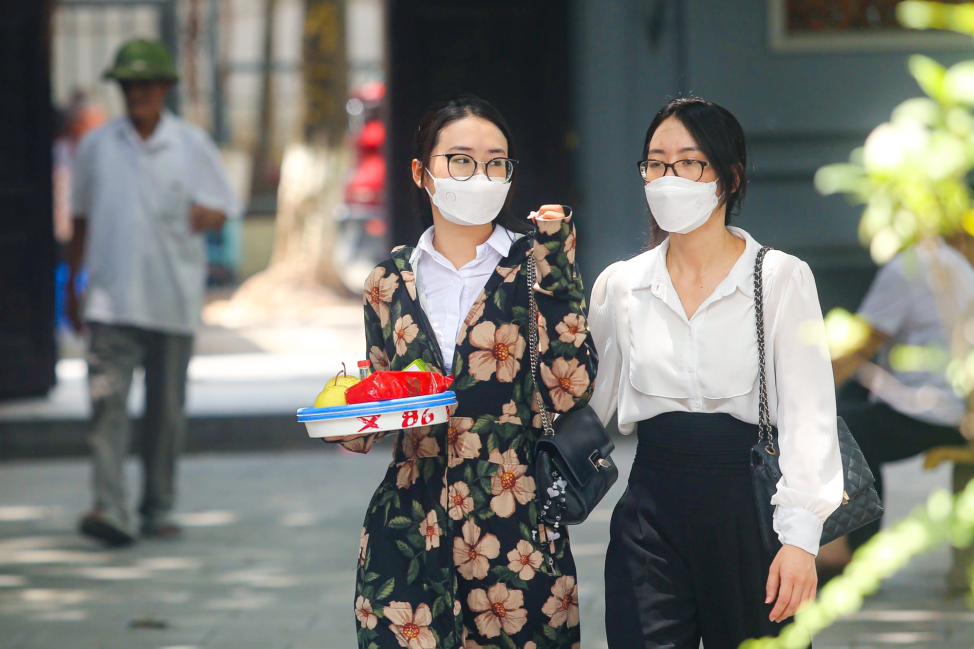 Nam thanh nữ t&uacute; rủ nhau đi ch&ugrave;a H&agrave; ng&agrave;y Thất Tịch - Ảnh 2.