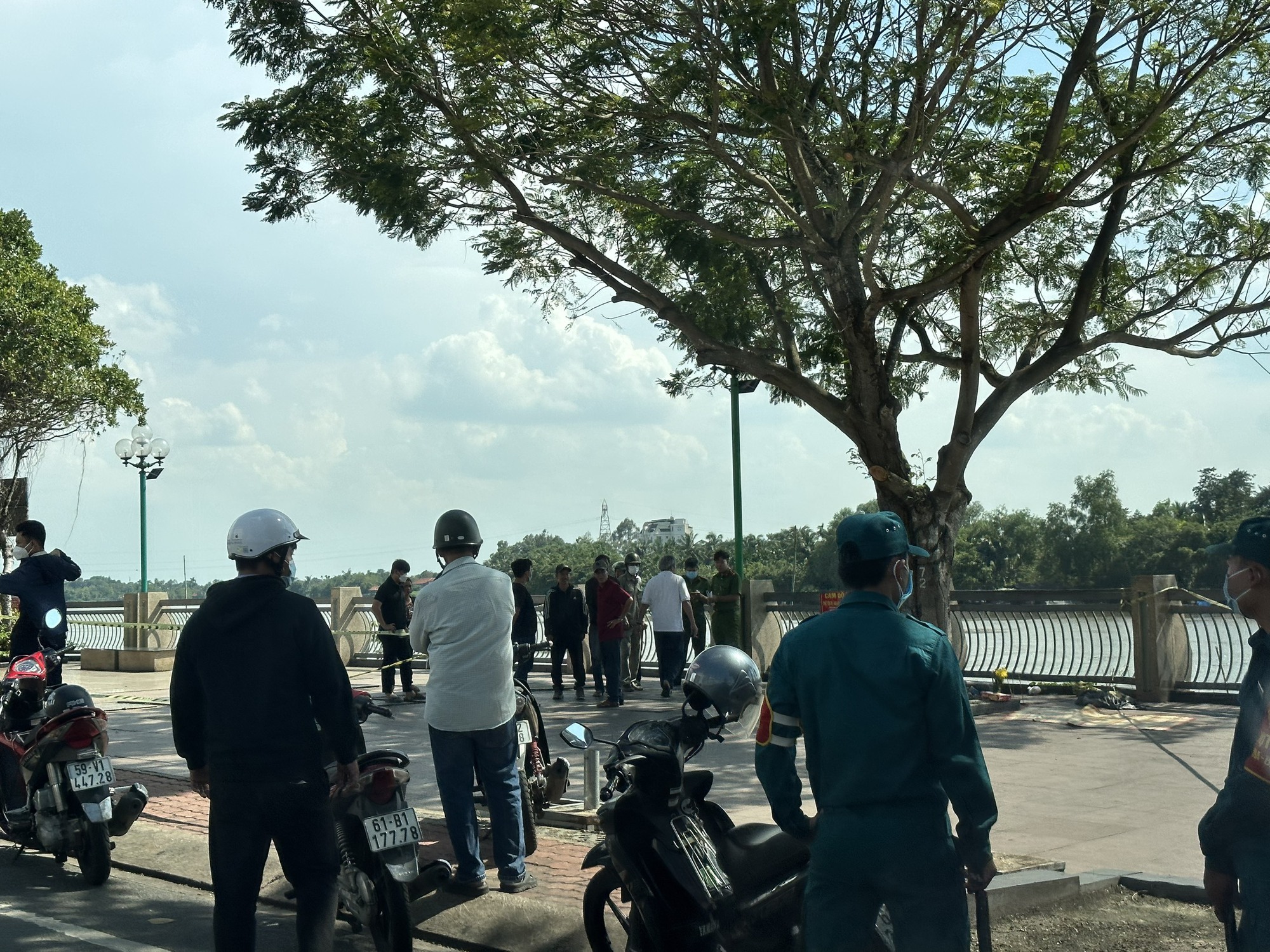 Phát hiện thi thể nam thanh niên mất tích 2 ngày trôi trên sông Sài Gòn