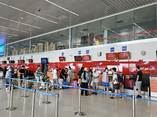 Vé máy bay dịp lễ ế khách