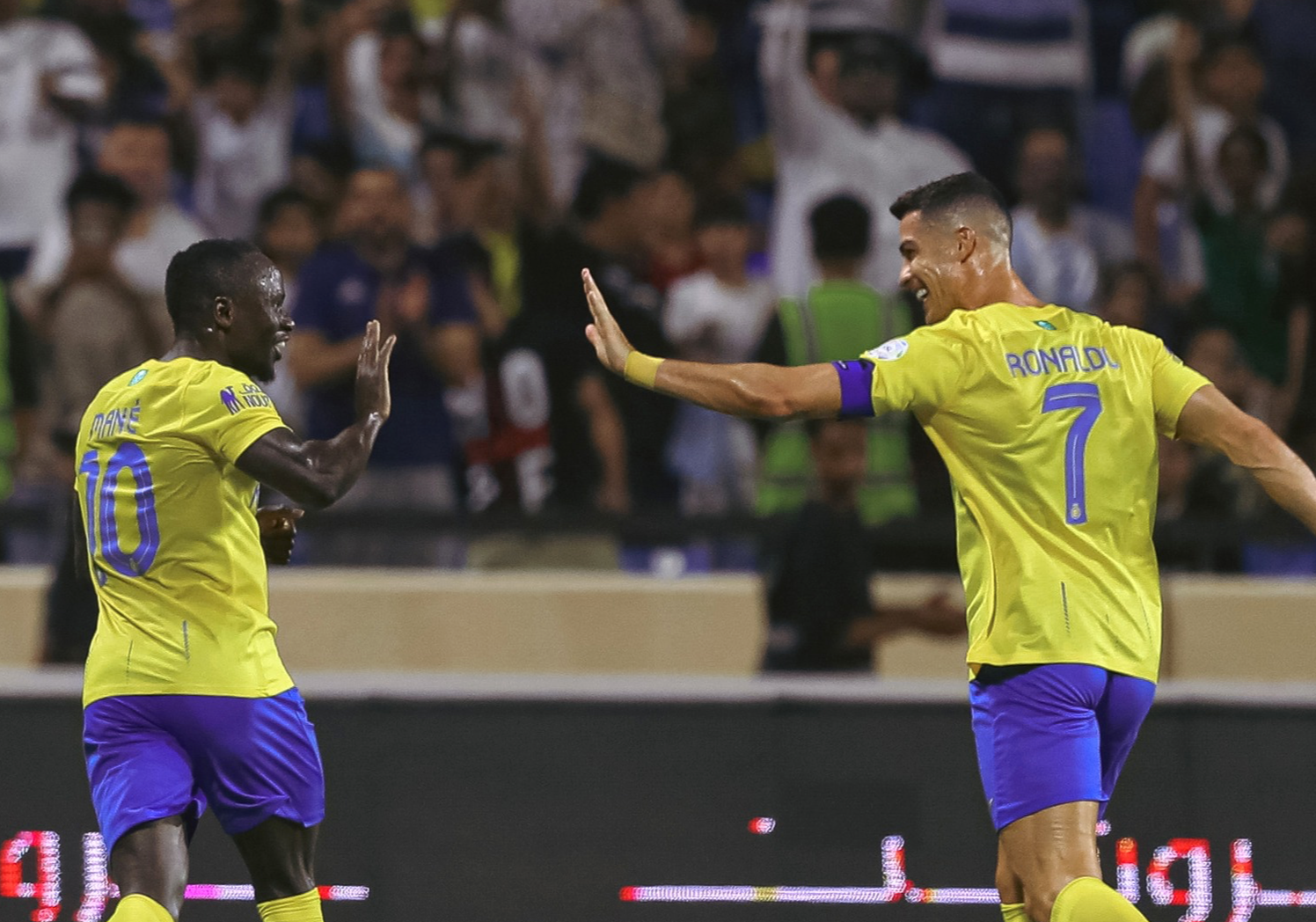 Ronaldo lập hat-trick thứ 63, Al-Nassr giành chiến thắng đầu mùa