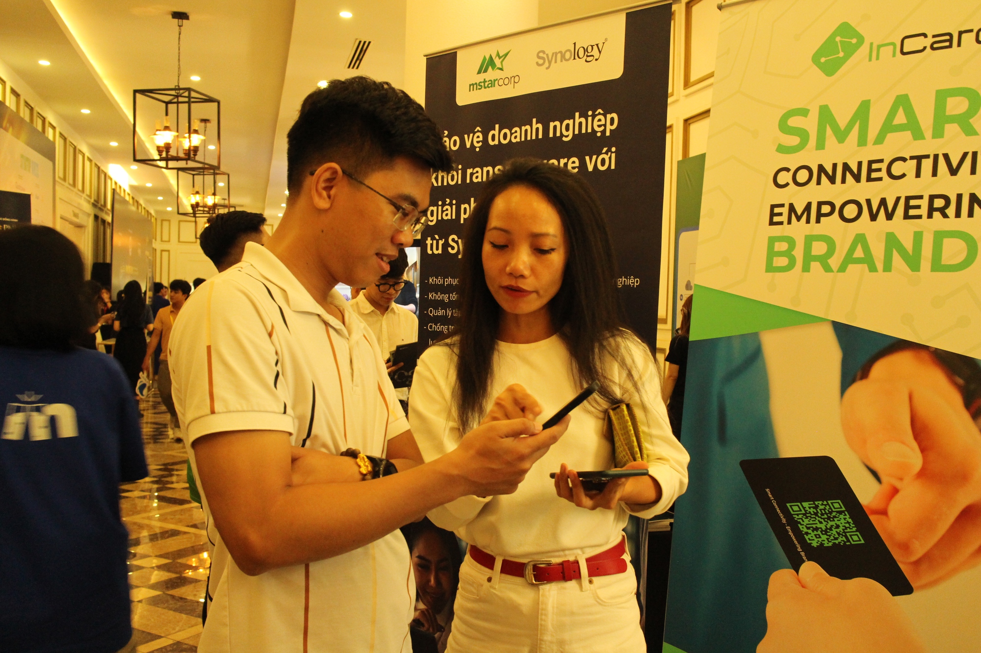 1.000 lãnh đạo Việt tìm "vé" cho “chuyến tàu” đổi mới