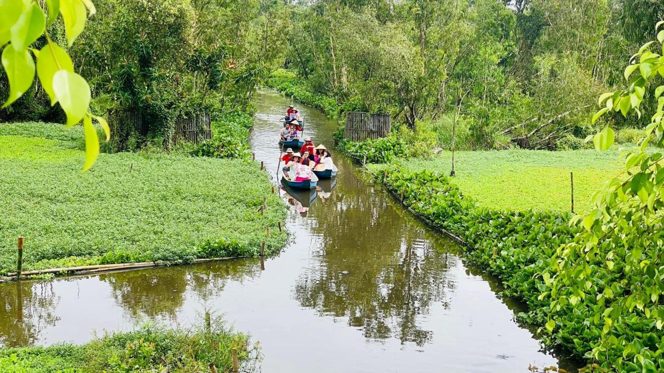 Độc đ&aacute;o &ldquo;bức tranh cẩm thạch&rdquo; nơi Tr&agrave; Sư