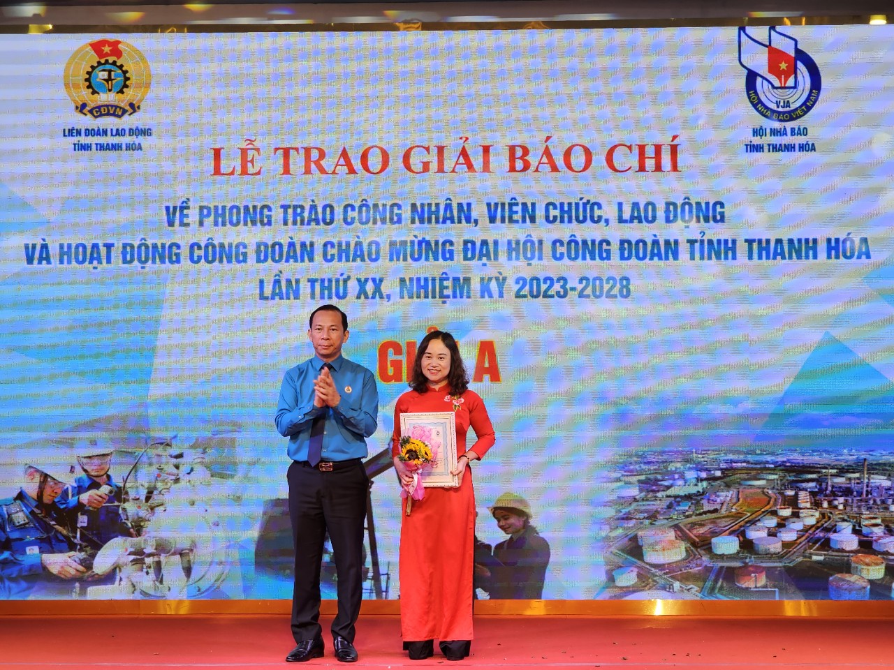 Phóng viên Báo Người Lao Động đạt C báo chí viết về công đoàn Thanh Hóa - Ảnh 4.