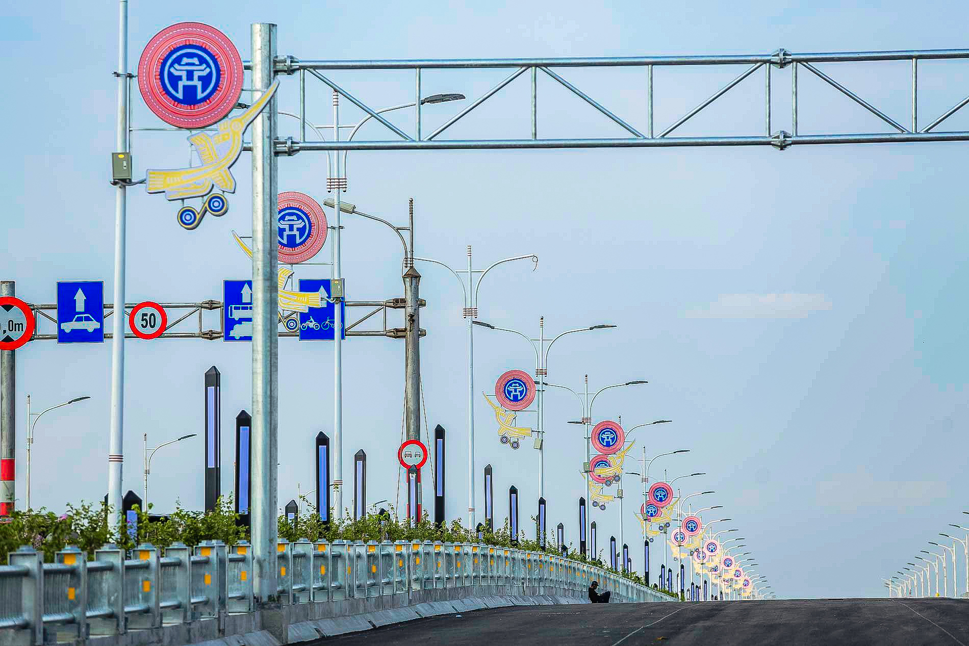 Cầu Vĩnh Tuy giai đoạn 2 trước ngày thông xe - Ảnh 4.