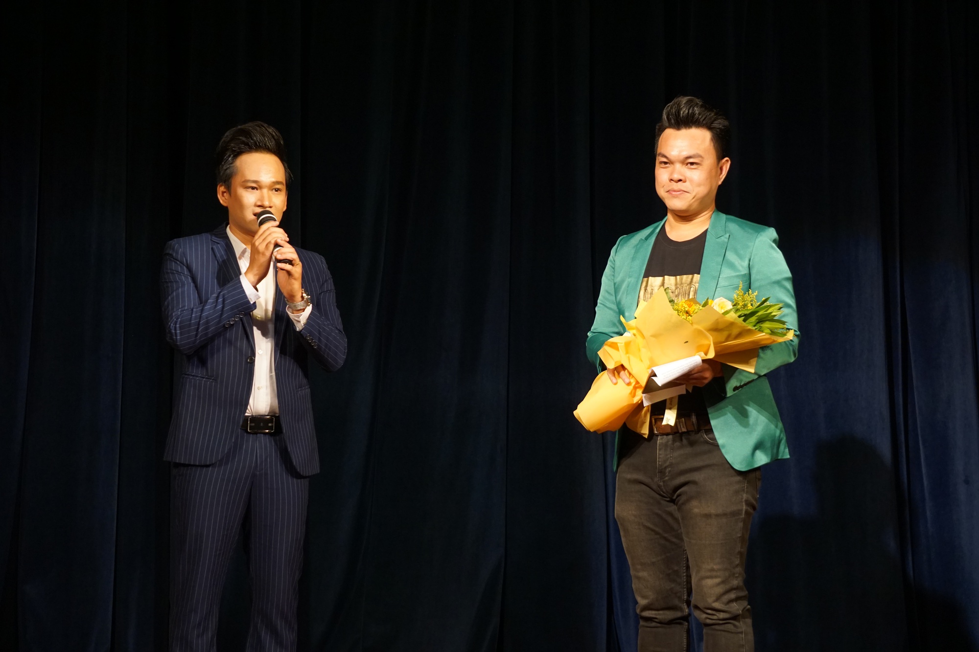 NSƯT T&uacute; Sương h&oacute;a th&acirc;n xuất sắc vai B&ugrave;i Thị Xu&acirc;n trong vở của đạo diễn Nguyễn Thanh To&agrave;n - Ảnh 2.