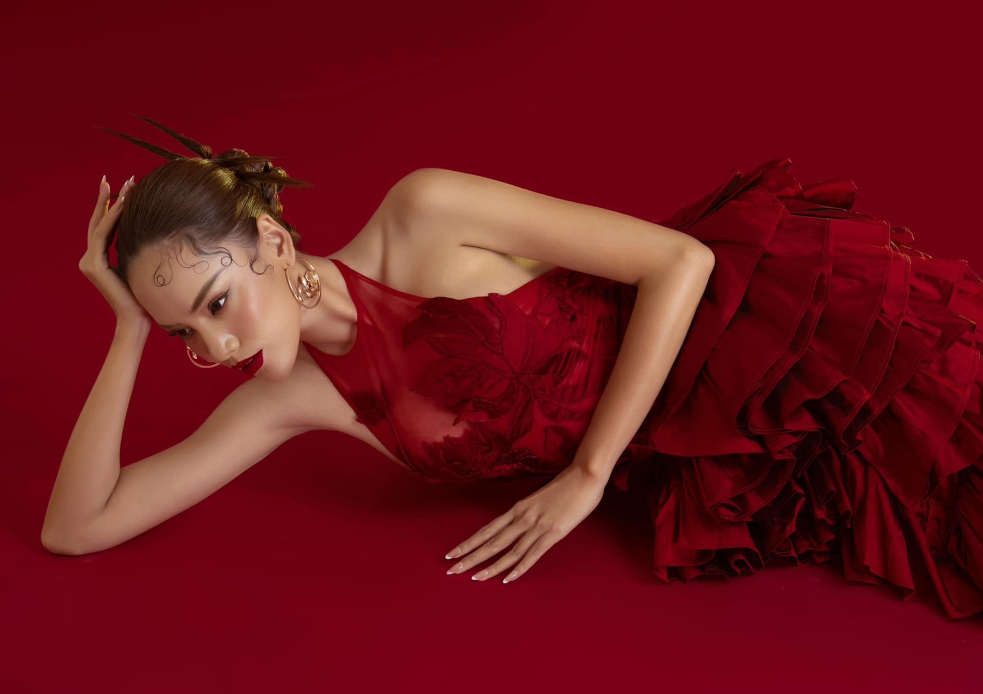 Lê Hoàng Phương đoạt vương miện Miss Grand Vietnam 2023