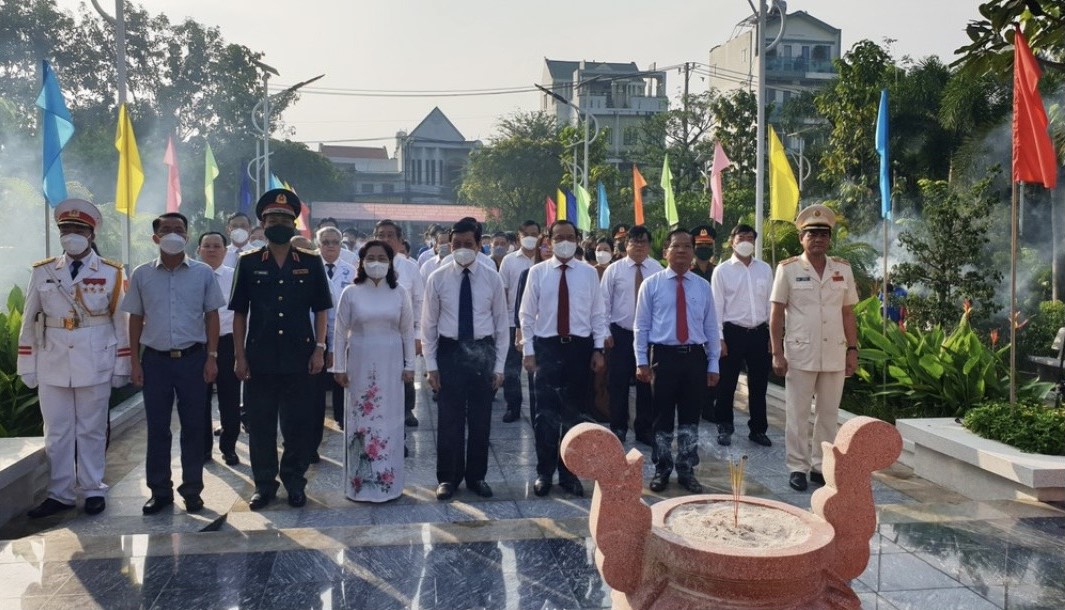 TP HCM: Huyện Hóc Môn tổ chức lễ giỗ 5 nguyên lãnh đạo Đảng