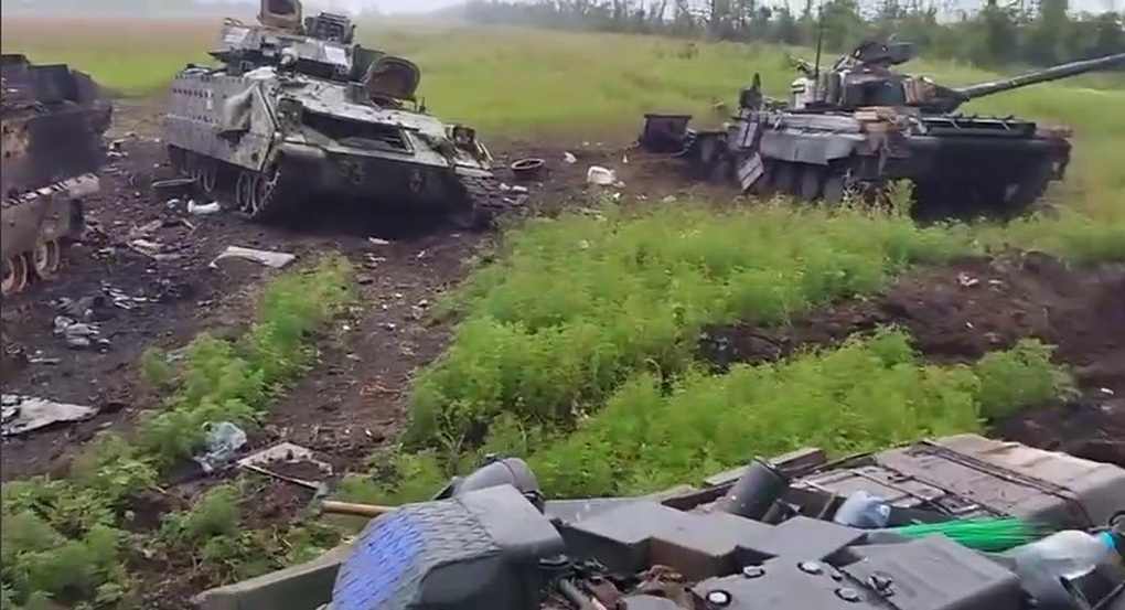 Ukraine tuyên bố chọc thủng phòng tuyến “lửa” của Nga