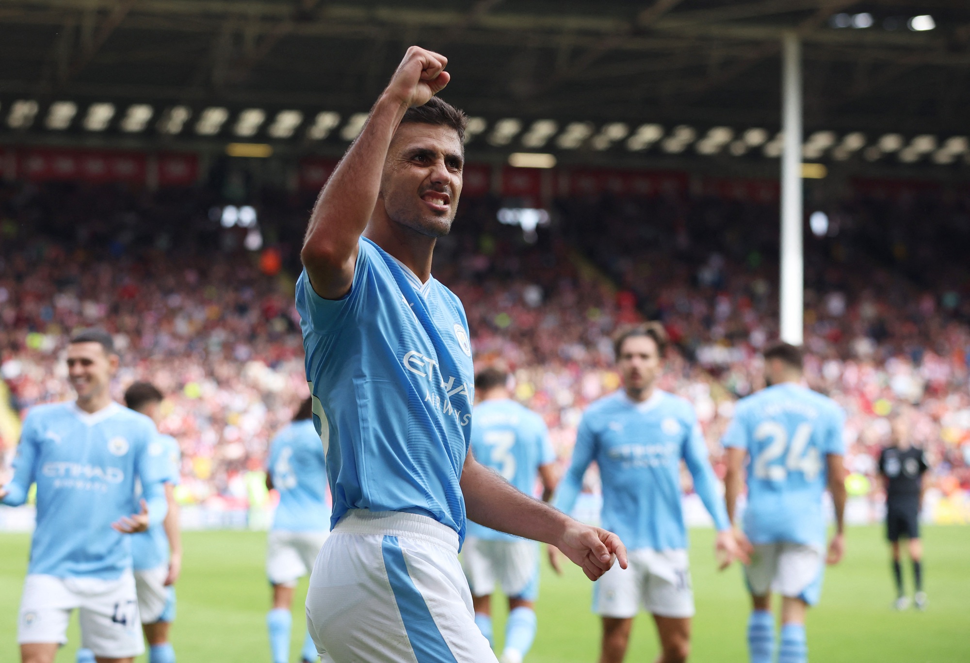 Thắng thót tim Sheffield United, Man City vững ngôi đầu Ngoại hạng Anh - Ảnh 8.