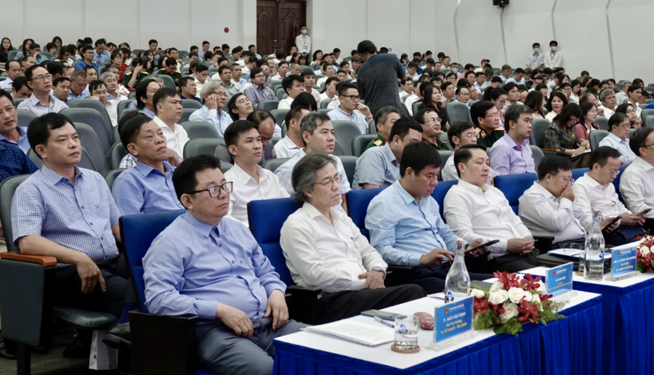 Bộ trưởng Nguyễn Kim Sơn chỉ đạo 12 nhiệm vụ trọng t&acirc;m năm học 2023-2024 - Ảnh 1.