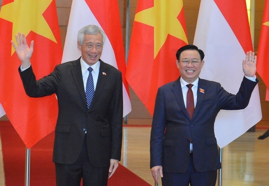 Thủ tướng Lý Hiển Long mời Chủ tịch Quốc hội Vương Đình Huệ thăm chính thức Singapore