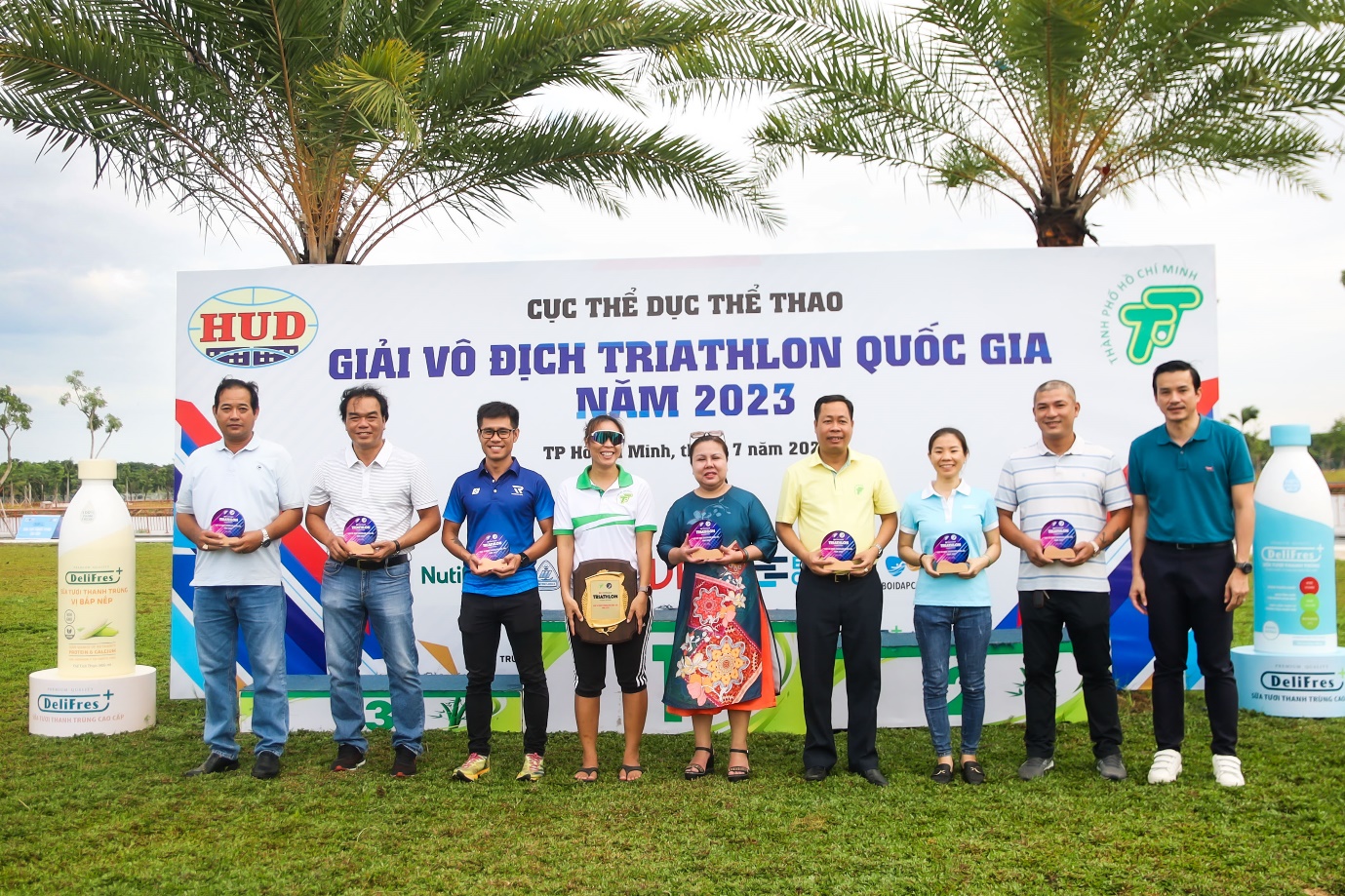 Delifres + Nhà tài trợ “dinh dưỡng” tiếp sức cho giải Triathlon vô địch quốc gia 2023
