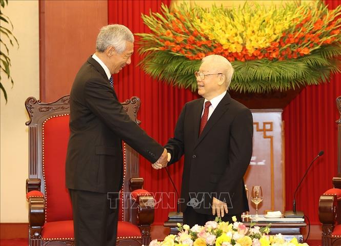 Tổng B&iacute; thư Nguyễn Ph&uacute; Trọng tiếp Thủ tướng Singapore L&yacute; Hiển Long - Ảnh 1.