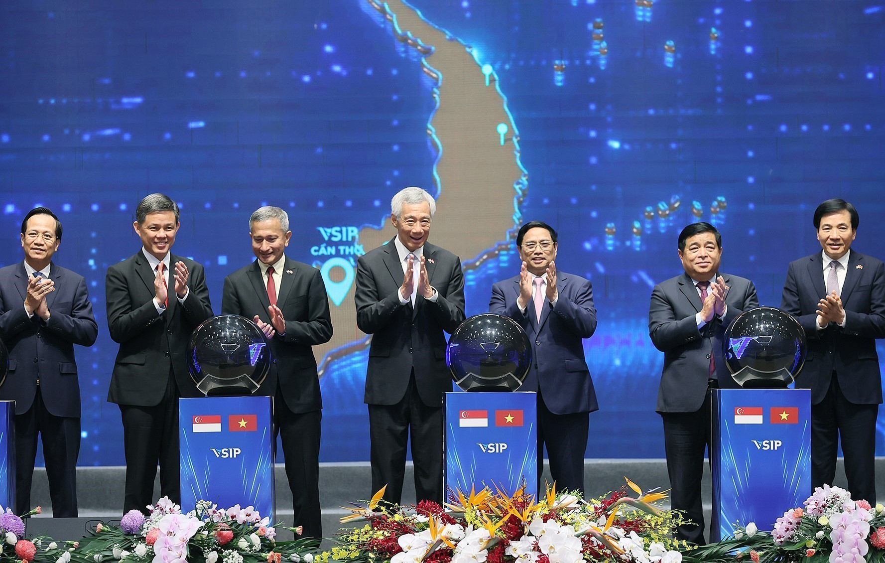 Th&uacute;c đẩy hợp t&aacute;c đầu tư Việt Nam - Singapore - Ảnh 1.
