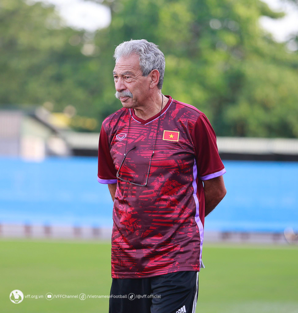 V&eacute; rẻ khi xem U23 Việt Nam đấu v&ograve;ng loại U23 ch&acirc;u &Aacute; 2024 - Ảnh 2.