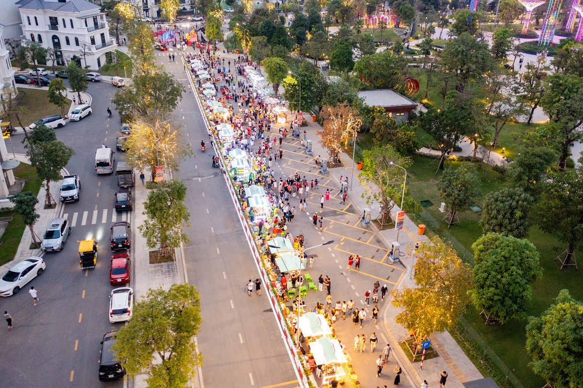 Chớp thời cơ kinh doanh từ chương trình “Sức sống trung tâm” tại Vinhomes Grand Park - Ảnh 1.