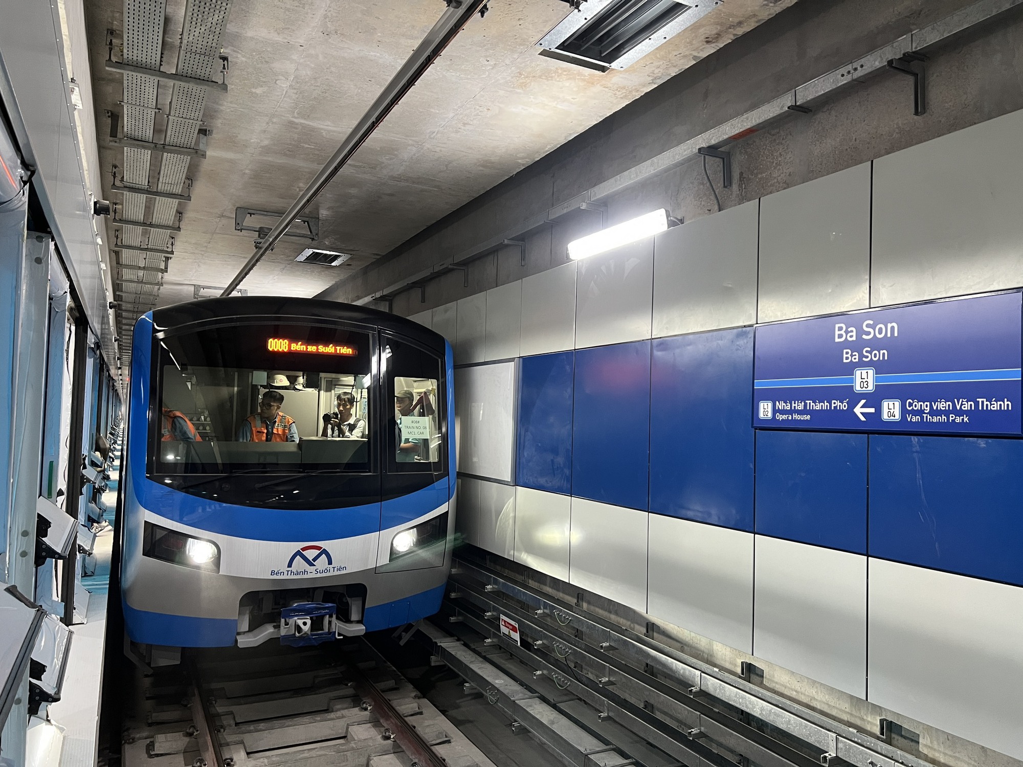 H&igrave;nh ảnh t&agrave;u metro chạy một mạch từ ga Bến Th&agrave;nh đến ga Suối Ti&ecirc;n - Ảnh 7.