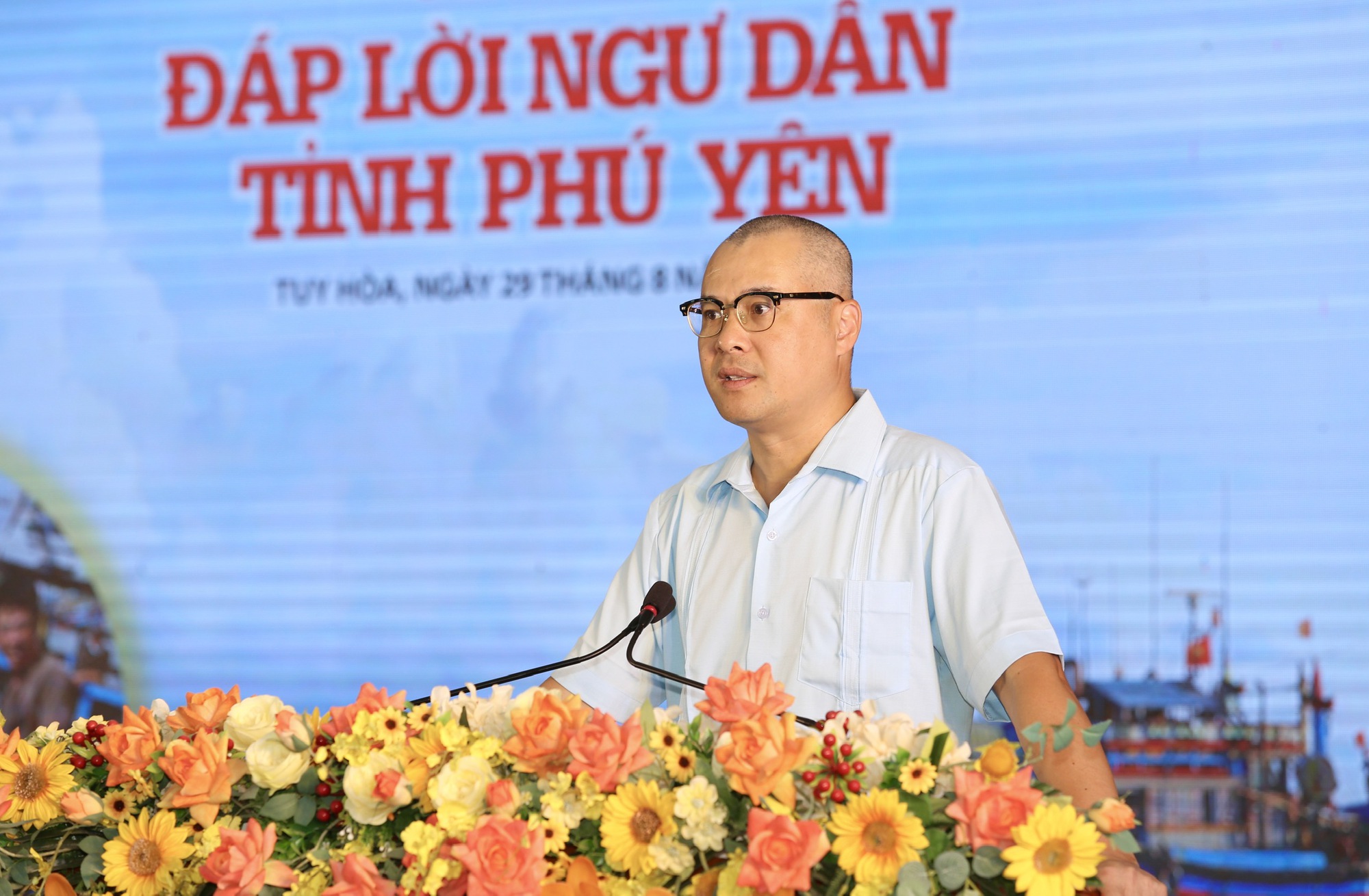 Gỡ kh&oacute; cho ngư d&acirc;n Ph&uacute; Y&ecirc;n - Ảnh 9.