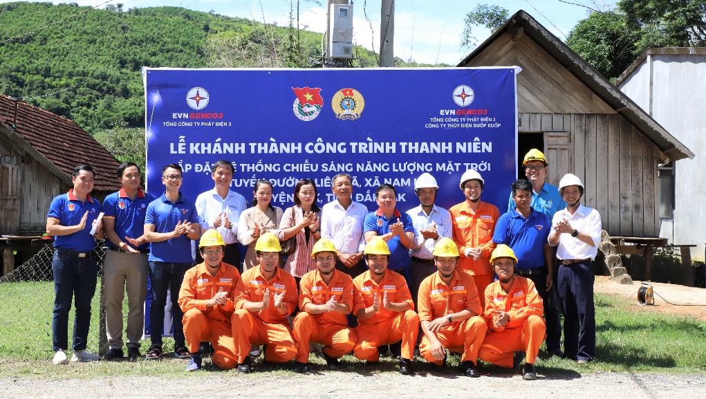 Nhiều hoạt động trao gửi y&ecirc;u thương đến với học sinh tại tỉnh Đắk Lắk v&agrave; Đắk N&ocirc;ng - Ảnh 6.
