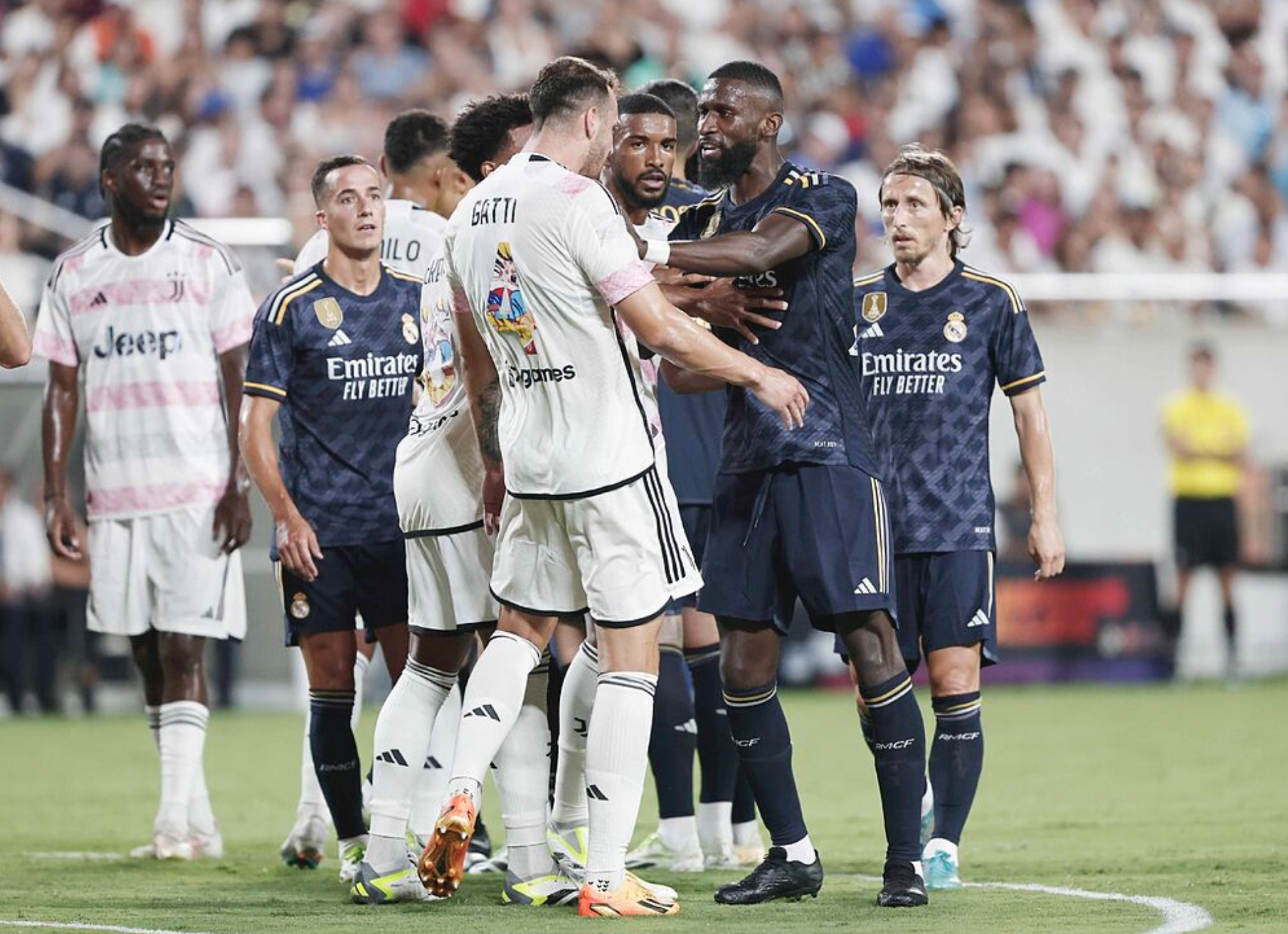H&agrave;ng thủ thảm họa, Real Madrid gục ng&atilde; trước Juventus tại Florida - Ảnh 7.