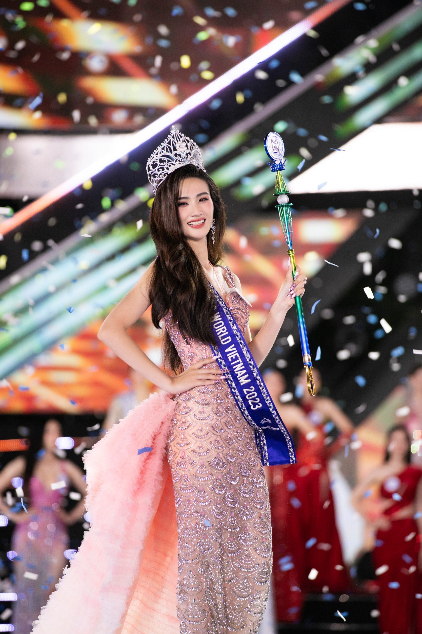 Thêm thông tin về cuộc sống tân hoa hậu Miss World Vietnam 2023