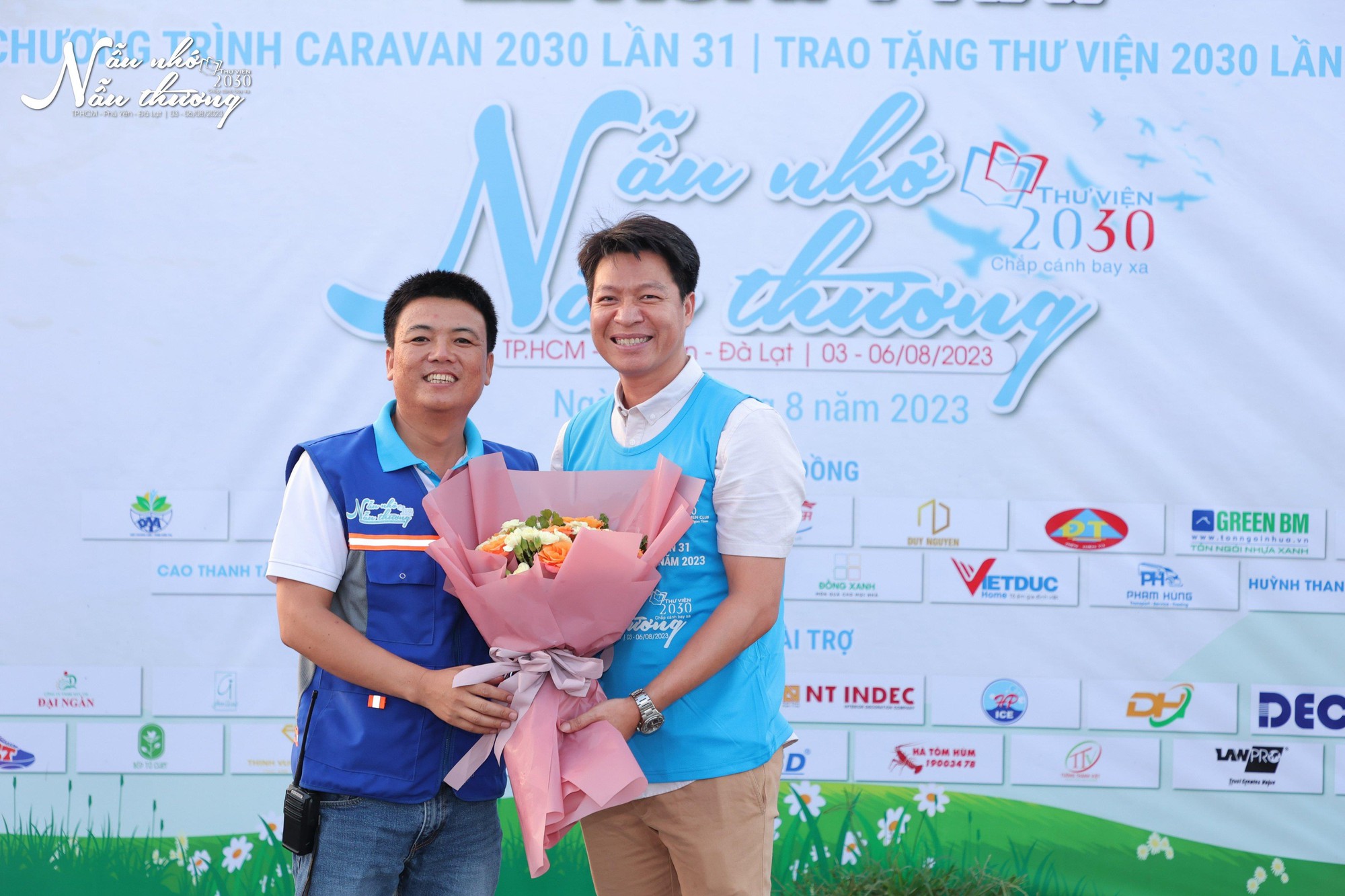Caravan 2030 bắt đầu hành trình trao tặng dự án Thư viện lần thứ 14 - Ảnh 1.