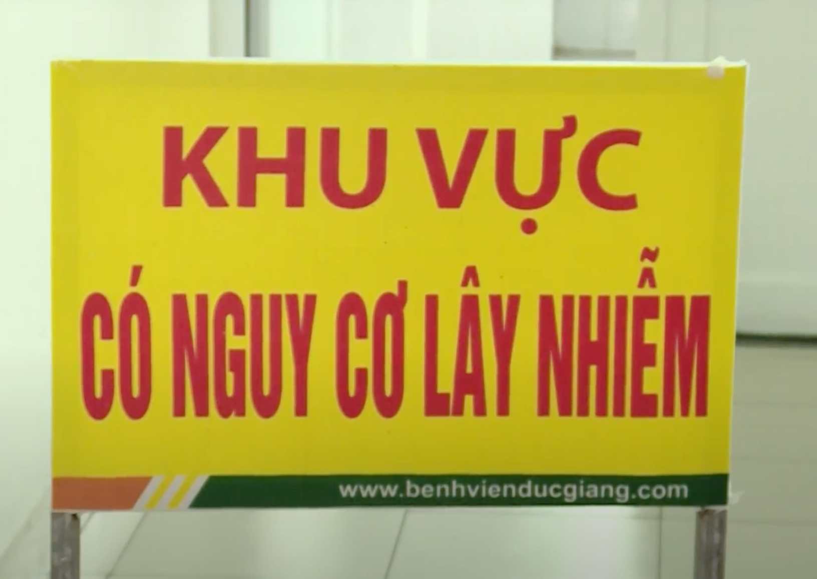 Dịch COVID-19 h&ocirc;m nay: Ca nhiễm tiếp tục tăng, xuất hiện bệnh nh&acirc;n nặng