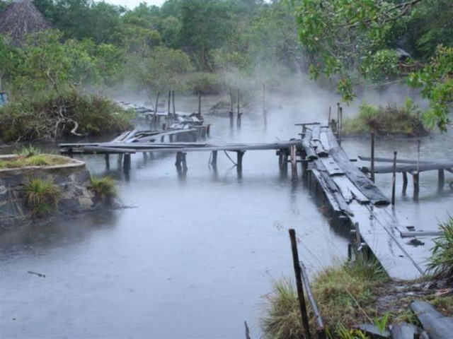 Những suối nước n&oacute;ng nổi tiếng nhất Việt Nam - Ảnh 2.