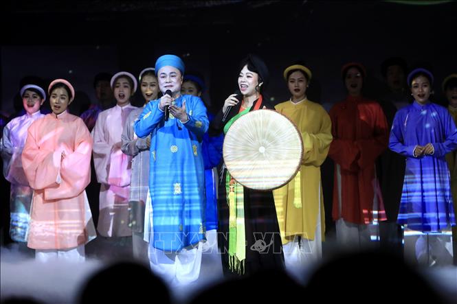 Chủ tịch nước V&otilde; Văn Thưởng v&agrave; Phu nh&acirc;n chủ tr&igrave; Chương tr&igrave;nh kỷ niệm Quốc kh&aacute;nh 2-9 - Ảnh 10.