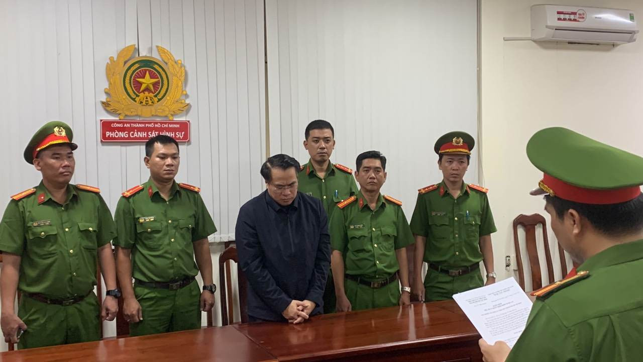 Khai trừ Đảng hàng loạt cán bộ liên quan đại án đăng kiểm