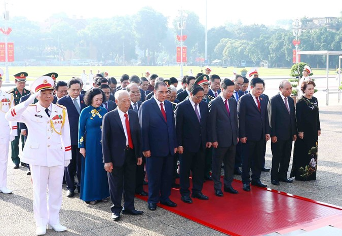 Quốc khánh 2-9: Lãnh đạo Đảng, Nhà nước vào Lăng viếng Chủ tịch Hồ Chí Minh