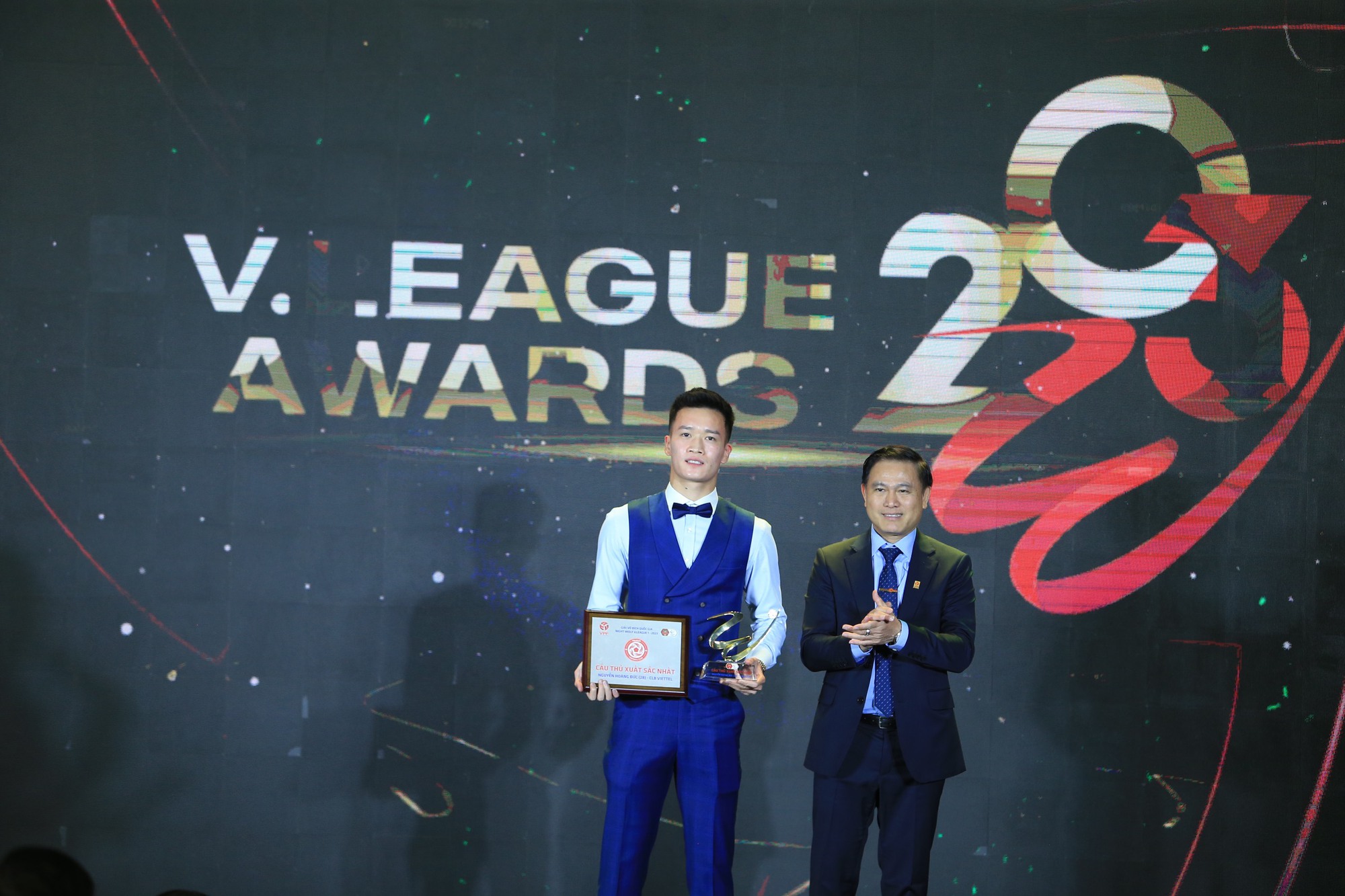 Hoàng Đức - Cầu thủ xuất sắc nhất V-League 2023 - Ảnh 3.