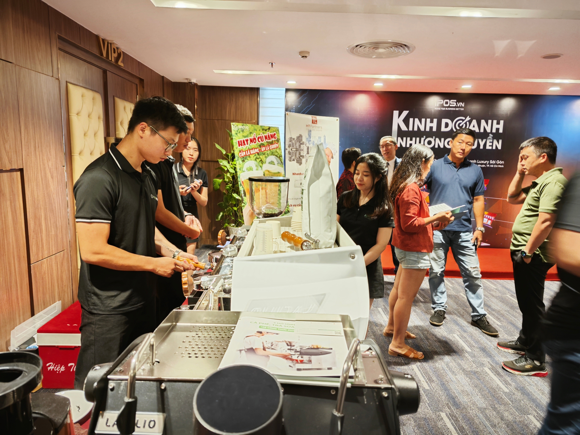 Kinh doanh ẩm thực đang gặp khó