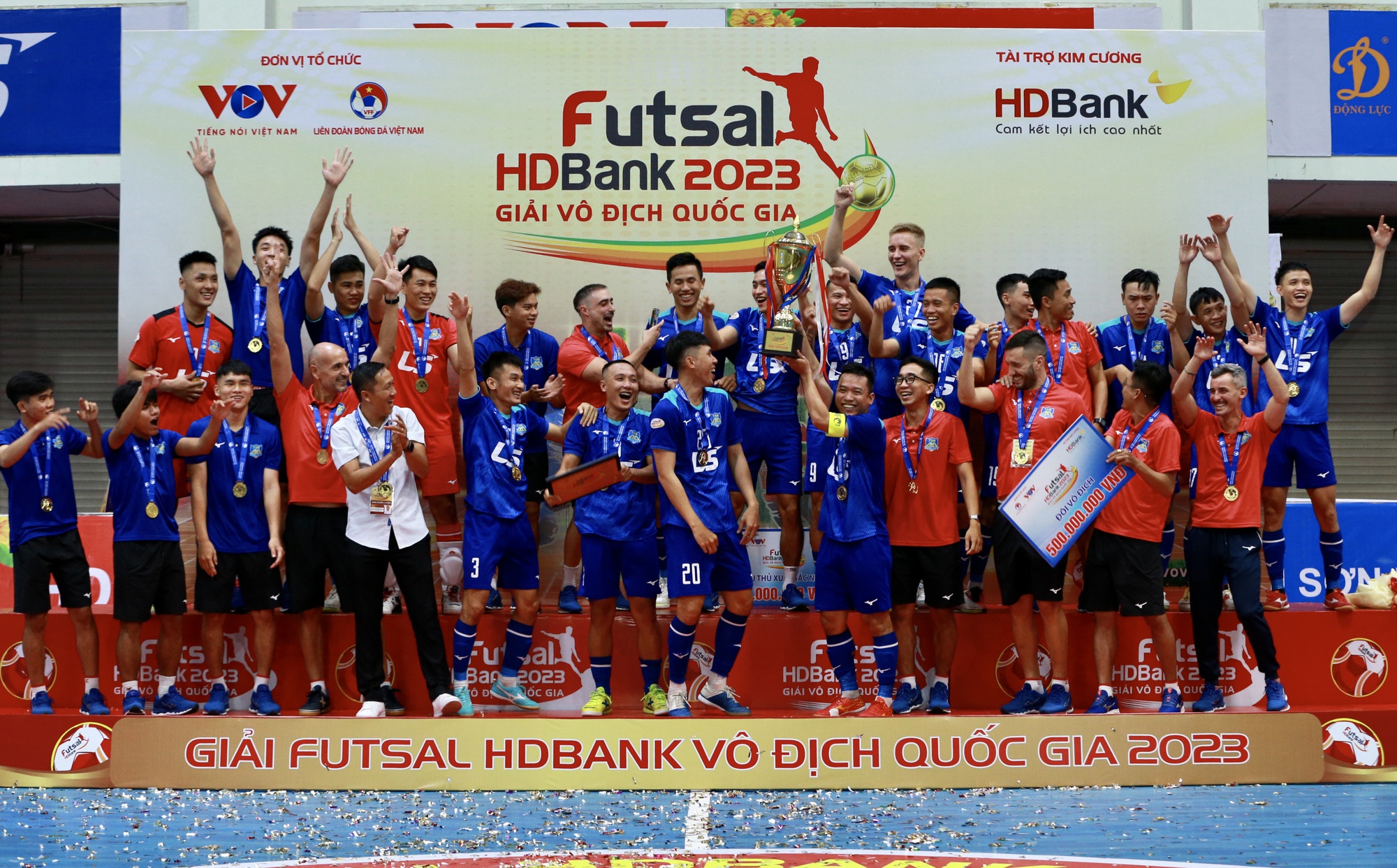 Th&aacute;i Sơn Nam TP HCM v&ocirc; địch giải Futsal VĐQG HDBank 2023 - Ảnh 7.
