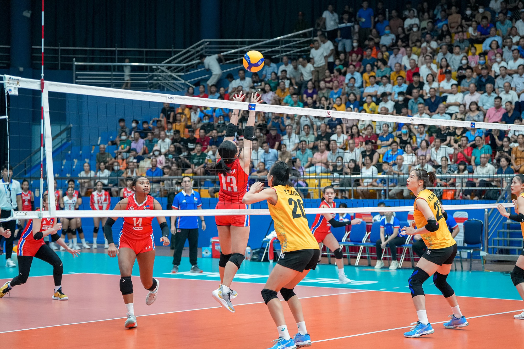 Tuyển bóng chuyền nữ Việt Nam thắng Philippines trận mở màn SEA V-League - Ảnh 4.