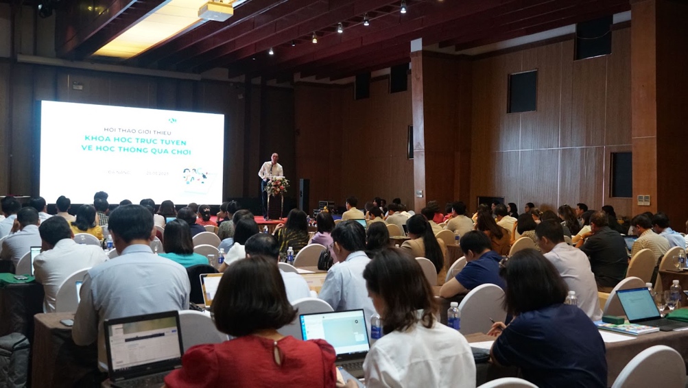 “Học thông qua Chơi” kết nối nhà trường và gia đình, tạo điều kiện tối đa cho trẻ phát triển toàn diện năng lực và phẩm chất - Ảnh 2.