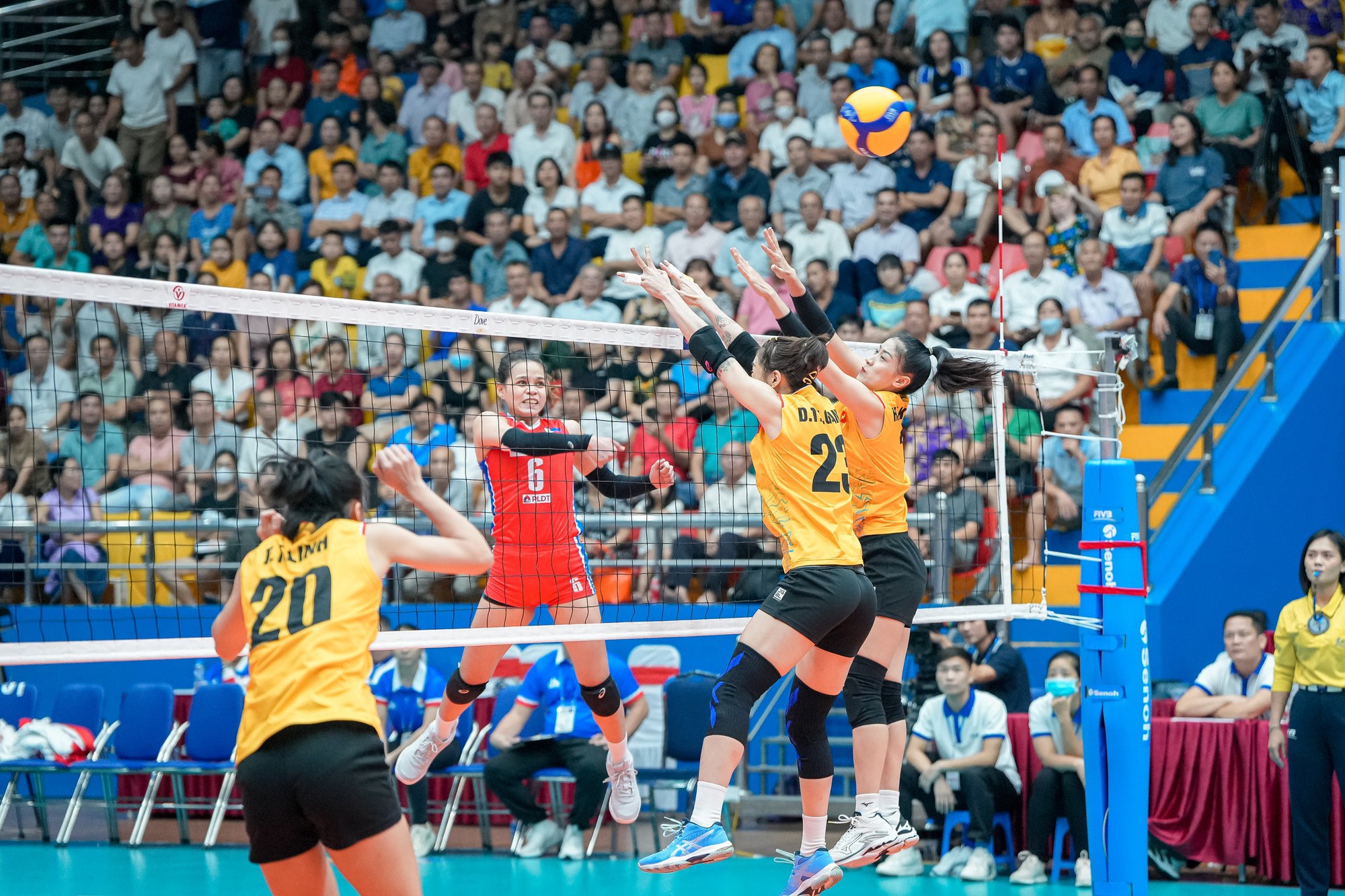 Tuyển bóng chuyền nữ Việt Nam thắng Philippines trận mở màn SEA V-League - Ảnh 3.