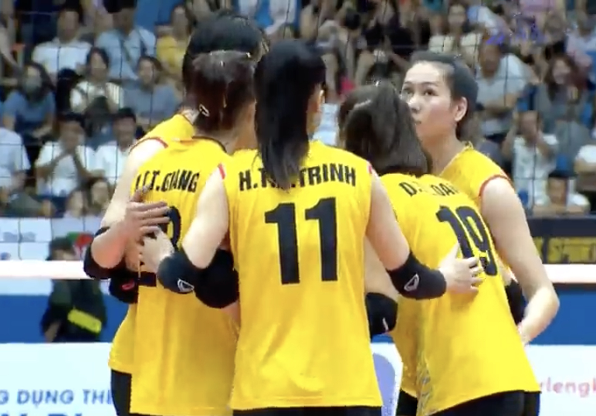 Tuyển bóng chuyền nữ Việt Nam thắng Philippines trận mở màn SEA V-League