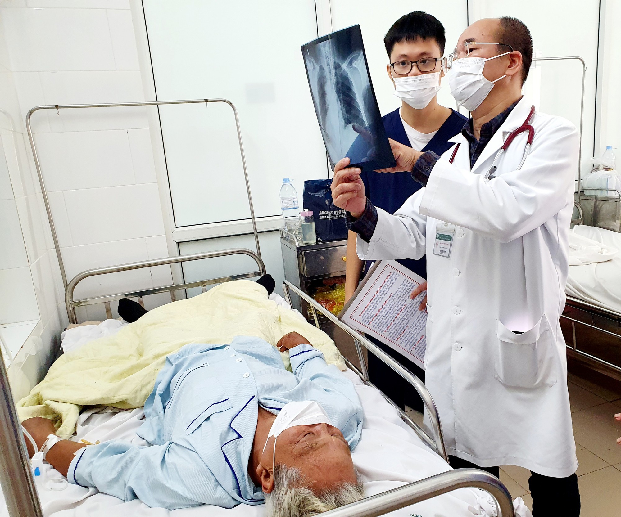 V&igrave; sao kh&ocirc;ng ăn tiết canh, đồ t&aacute;i sống vẫn nhiễm li&ecirc;n cầu khuẩn? - Ảnh 3.