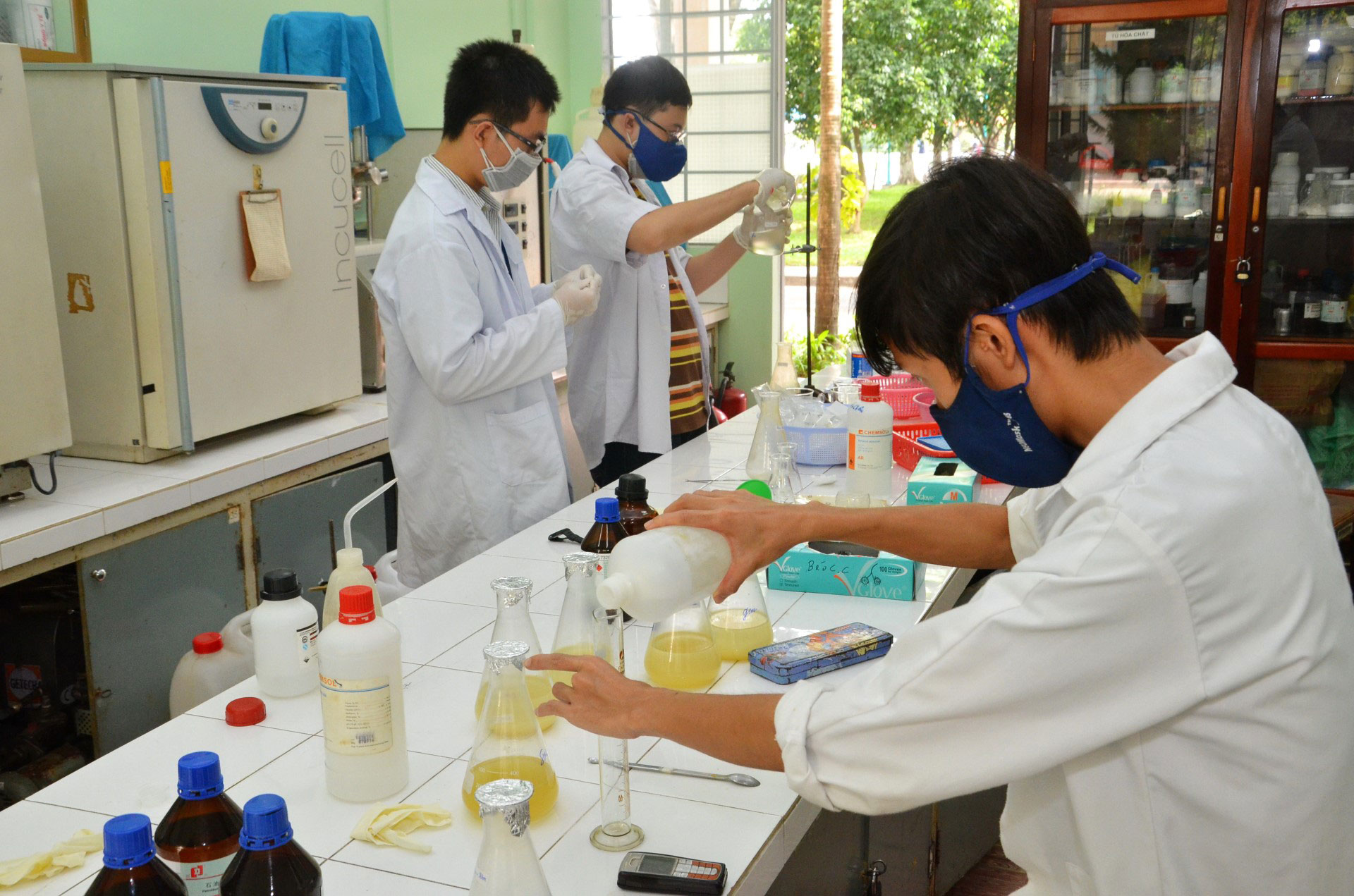 LẮNG NGHE NGƯỜI DÂN HIẾN KẾ: Đẩy mạnh thu hút đội ngũ trí thức, chuyên gia