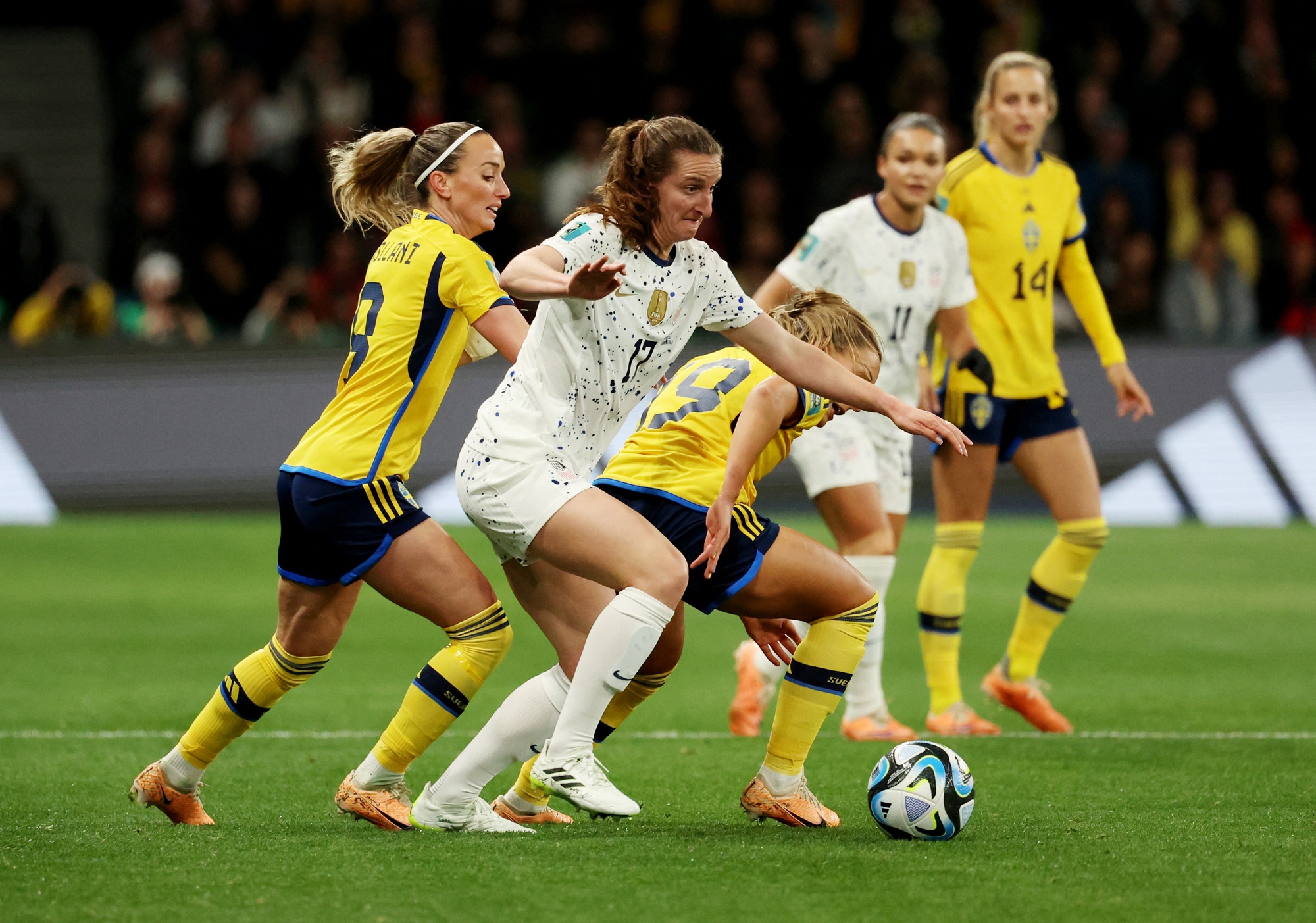 World Cup nữ 2023: Thua đau Thụy Điển ở loạt 11 m, Mỹ thành cựu vô địch