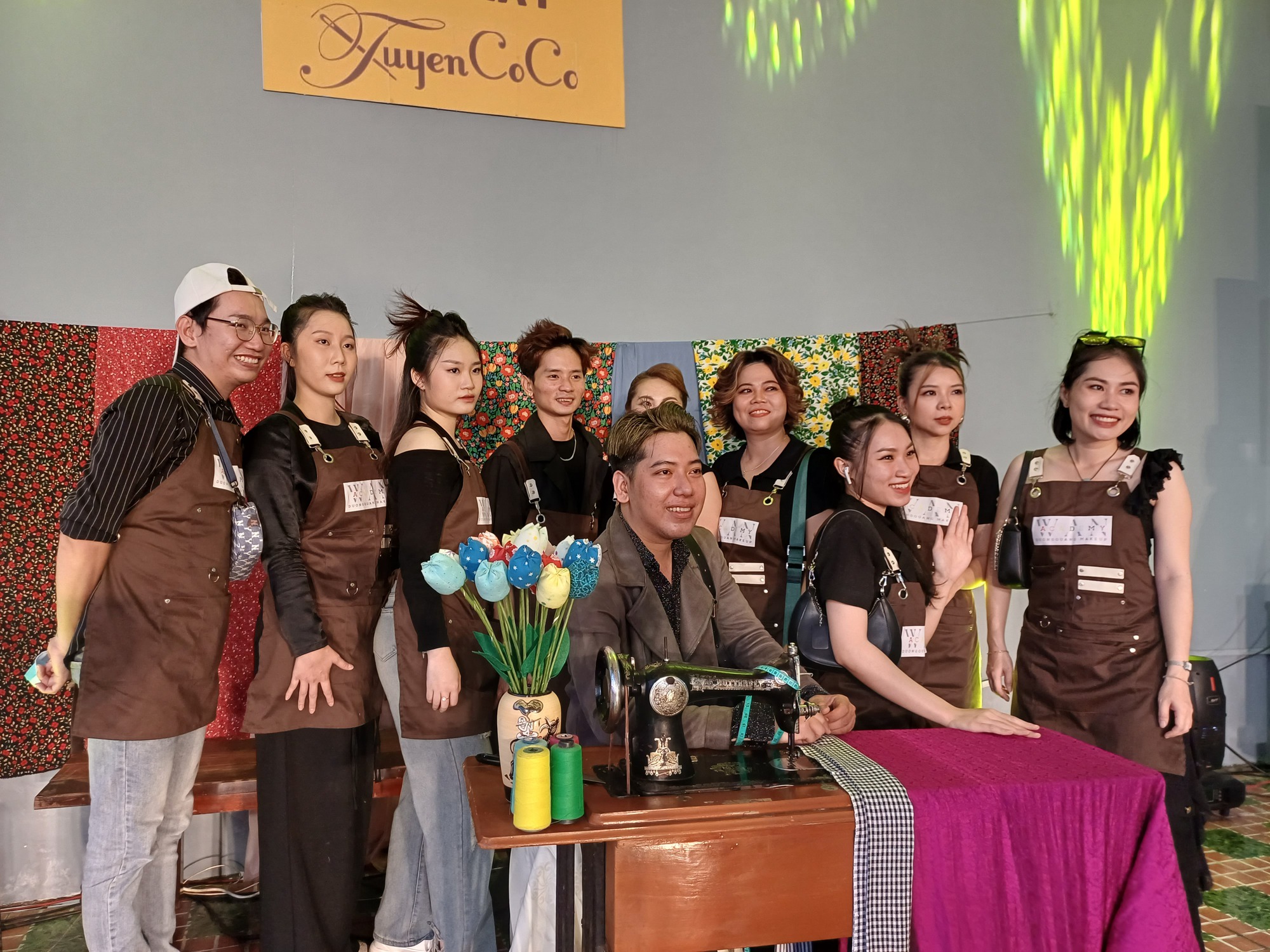 Bất ngờ với đêm diễn thời trang nhí lần đầu tổ chức ở Cần Thơ - Ảnh 2.