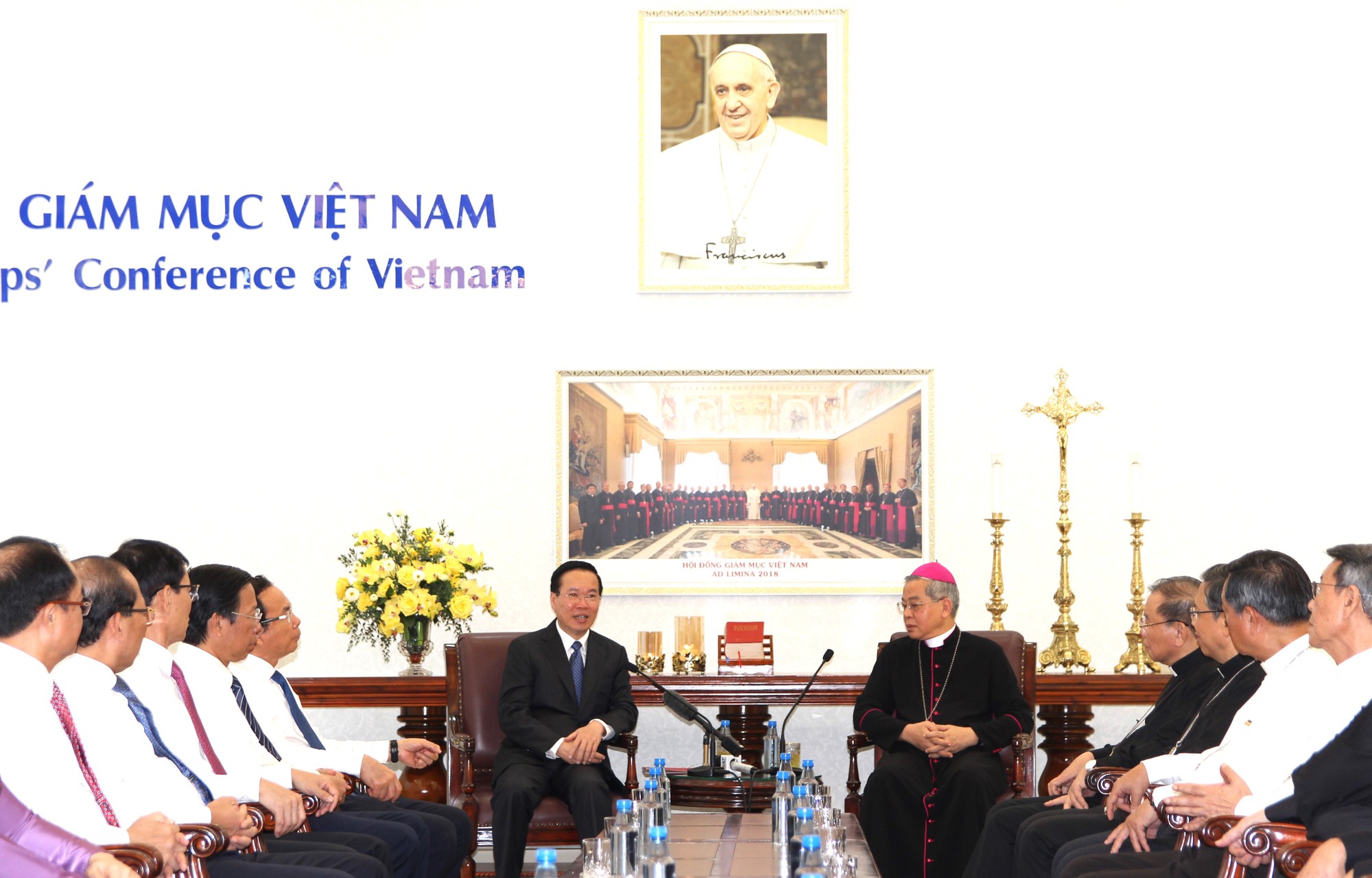 Chủ tịch nước Võ Văn Thưởng thăm Hội đồng Giám mục Việt Nam