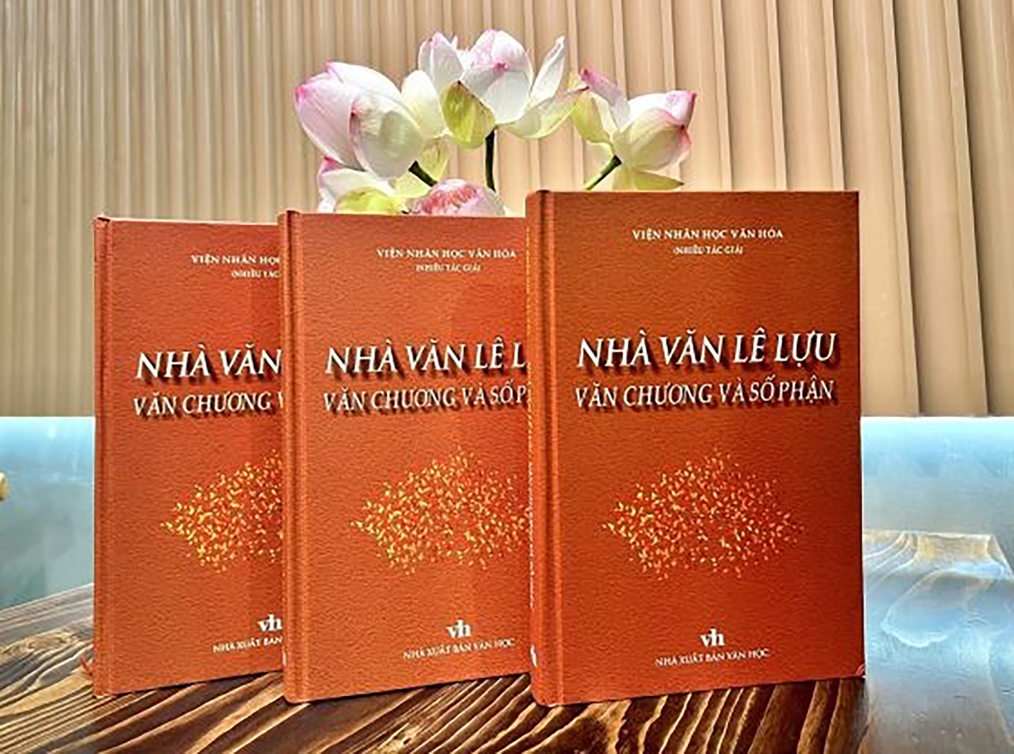 Ấn phẩm tri ân nhà văn Lê Lựu