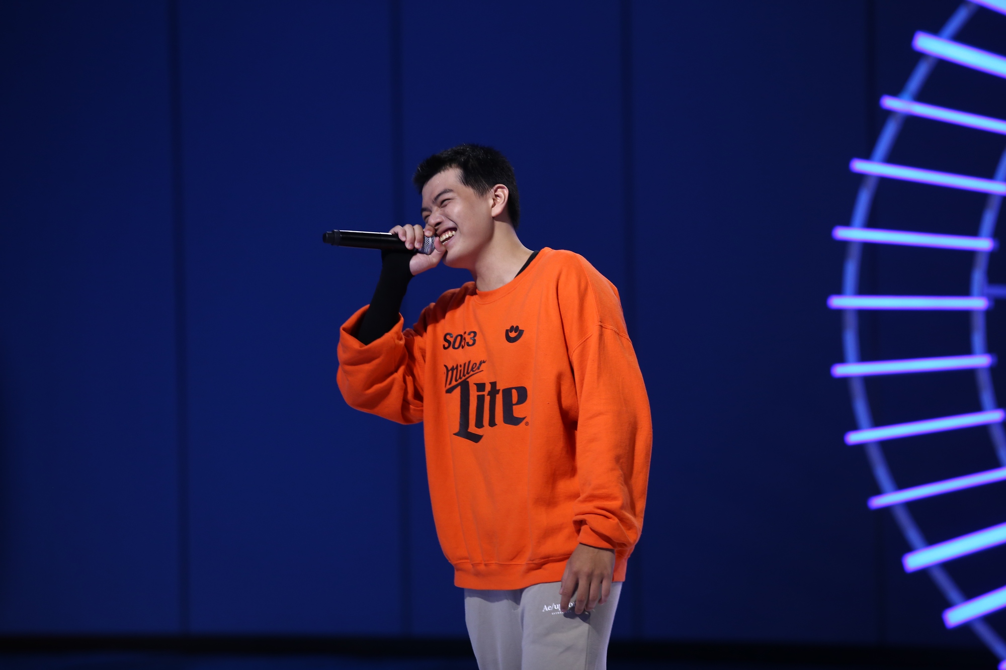 Từ Nhật Bản về qu&ecirc; thi Vietnam Idol, ch&agrave;ng trai nhận c&aacute;i kết bất ngờ - Ảnh 4.